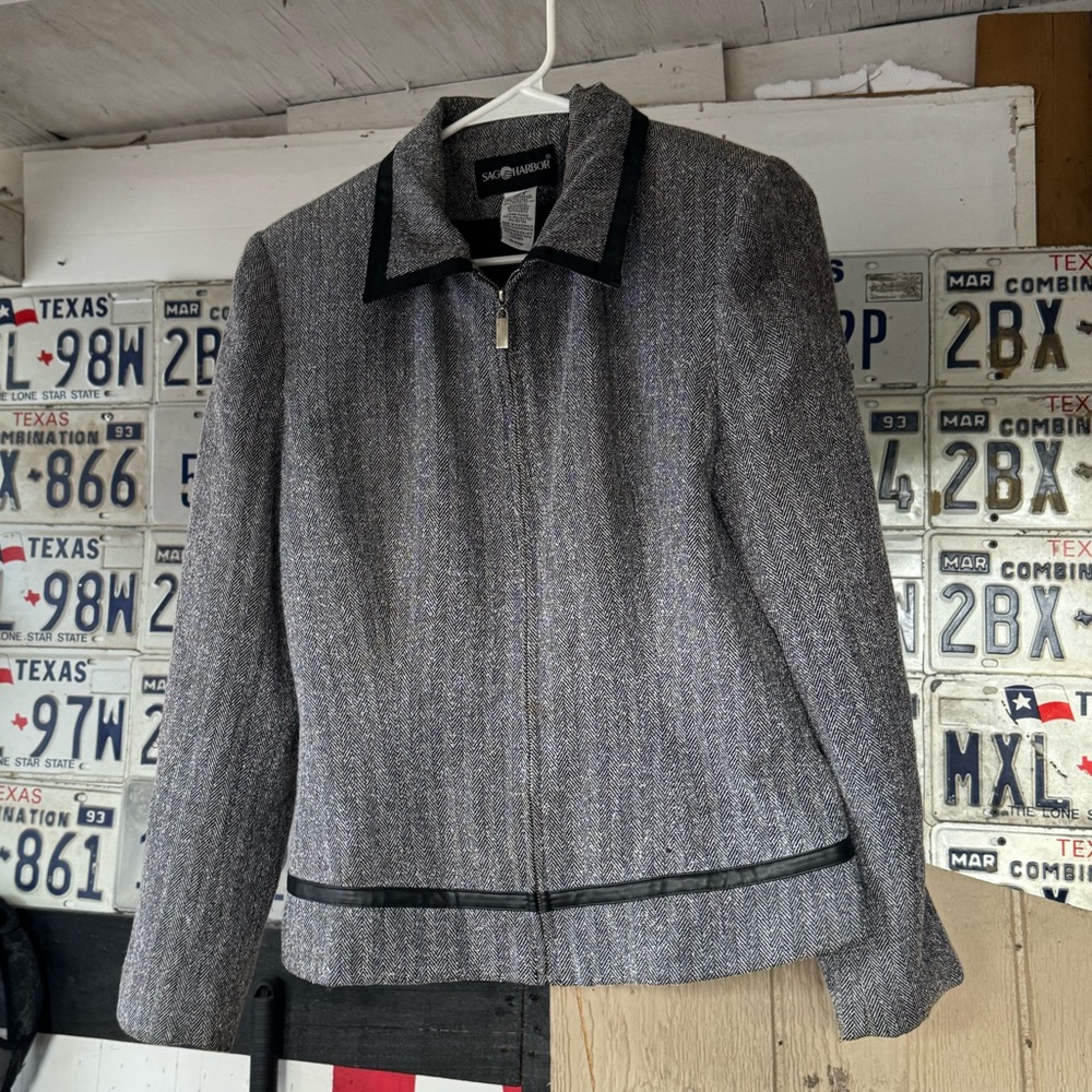 Sag harbor blazer size 8